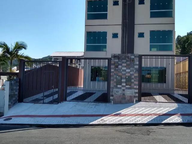 Casa / Sobrado para Venda em Balneário Camboriú/SC Ariribá 3 Quartos