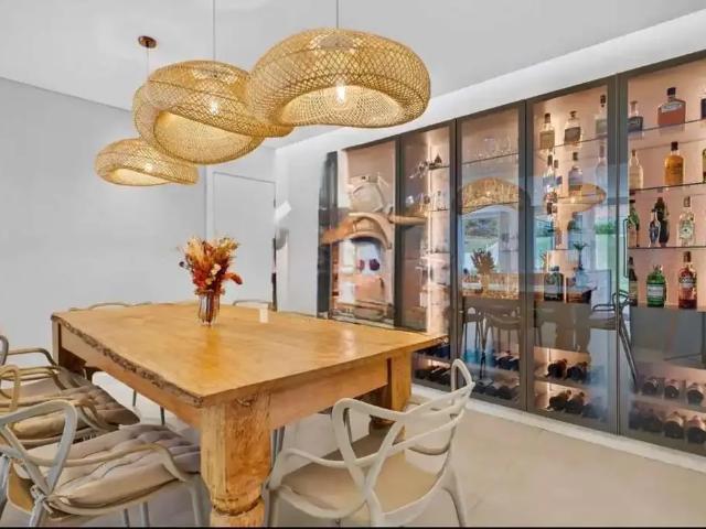 Casa / Sobrado para Venda em Balneário Camboriú/SC Ariribá 3 Quartos