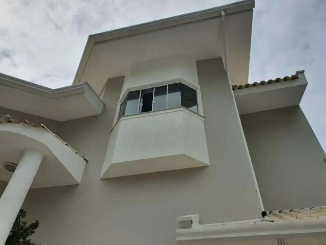 Casa / Sobrado para Venda em Balneário Camboriú/SC Ariribá 3 Quartos