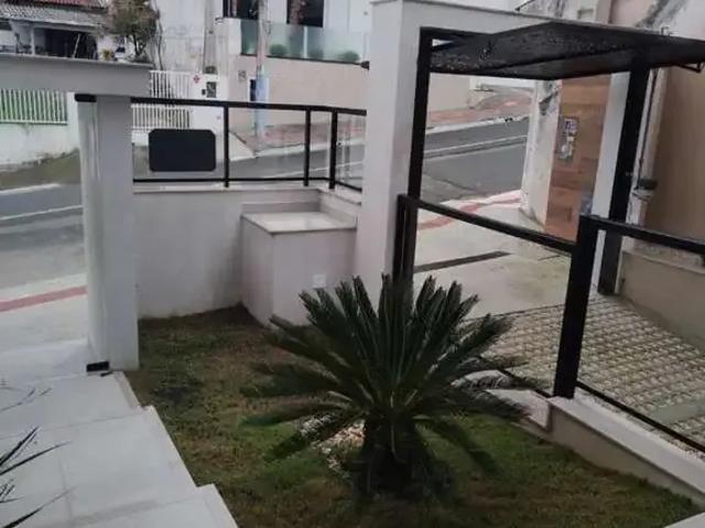 Casa / Sobrado para Venda em Balneário Camboriú/SC Ariribá 3 Quartos
