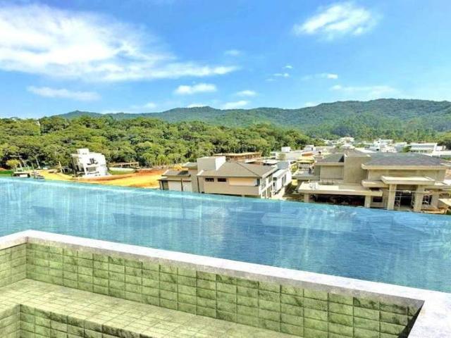 Casa / Sobrado para Venda em Balneário Camboriú/SC Ariribá 4 Quartos