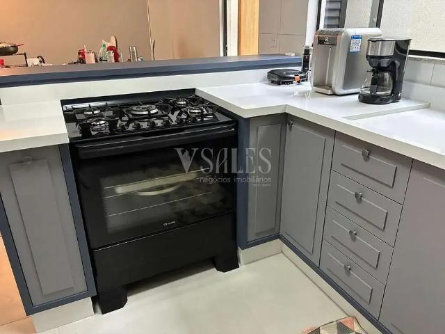 Casa / Sobrado para Venda em Balneário Camboriú/SC Ariribá 4 Quartos