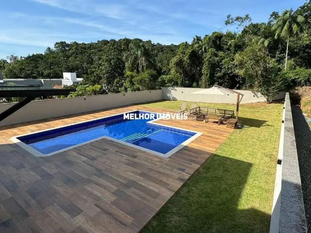 Casa / Sobrado para Venda em Balneário Camboriú/SC Ariribá 4 Quartos
