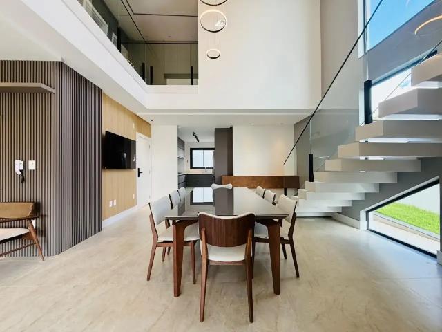 Casa / Sobrado para Venda em Balneário Camboriú/SC Ariribá 4 Quartos