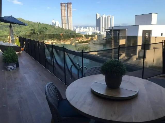 Casa / Sobrado para Venda em Balneário Camboriú/SC Barra 4 Quartos