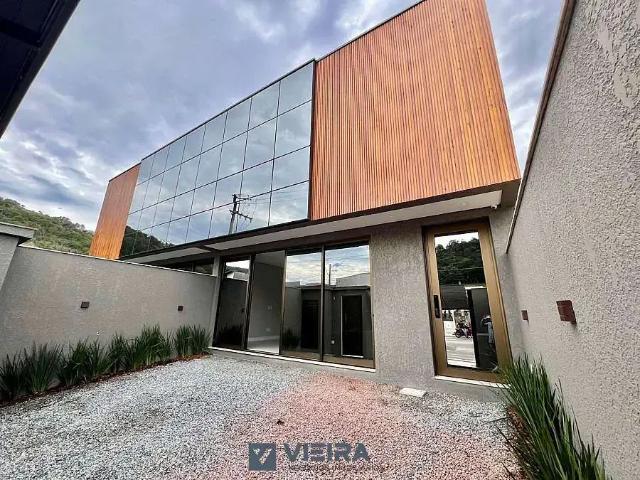 Casa / Sobrado para Venda em Balneário Camboriú/SC Barra 3 Quartos