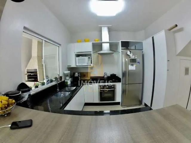 Casa / Sobrado para Venda em Balneário Camboriú/SC Centro 3 Quartos