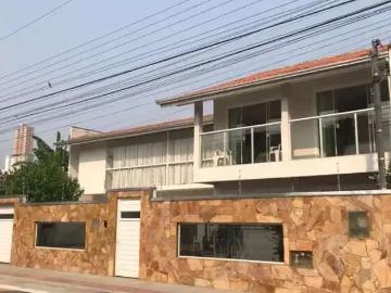 Balneário Piçarras - Varanda, Garagem, Churrasqueira