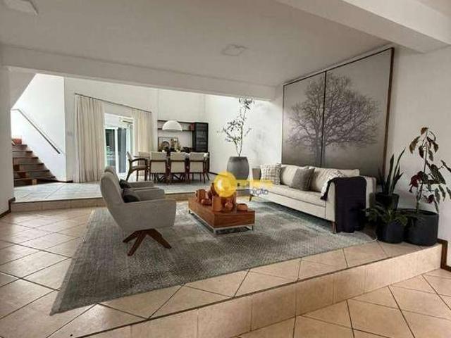 Casa / Sobrado para Venda em Balneário Camboriú/SC Centro 3 Quartos