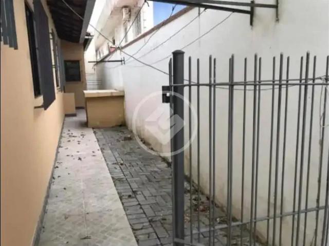 Casa / Sobrado para Venda em Balneário Camboriú/SC Centro 3 Quartos