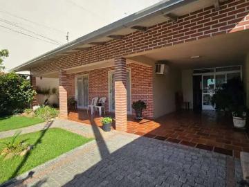 Balneário Piçarras - Garagem, Churrasqueira