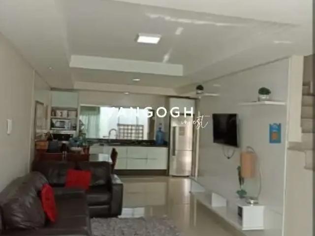 Casa / Sobrado para Venda em Balneário Camboriú/SC Municípios 3 Quartos