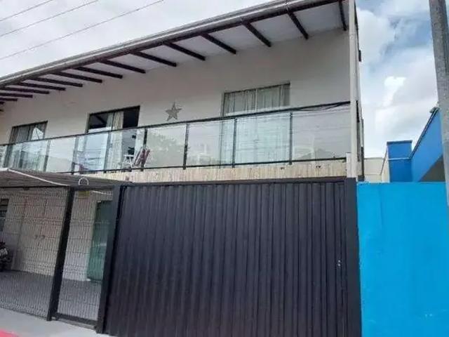 Casa / Sobrado para Venda em Balneário Camboriú/SC Municípios 8 Quartos