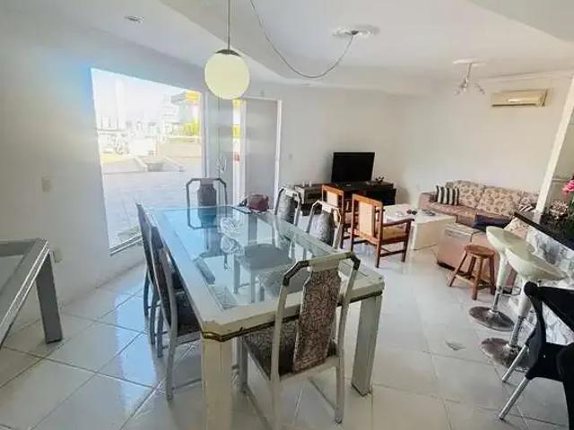 Casa / Sobrado para Venda em Balneário Camboriú/SC Nações 4 Quartos