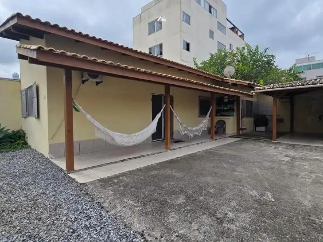 Casa / Sobrado para Venda em Balneário Camboriú/SC Nações 5 Quartos