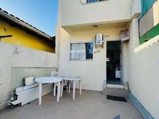Casa / Sobrado para Venda em Balneário Camboriú/SC Nações 2 Quartos
