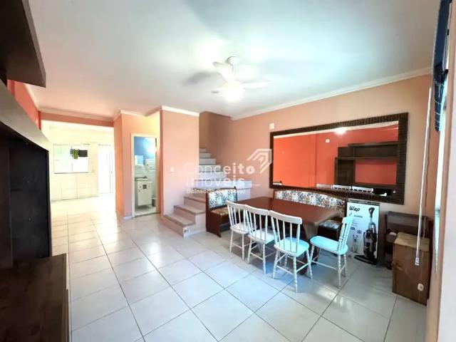 Casa / Sobrado para Venda em Balneário Camboriú/SC Nações 2 Quartos