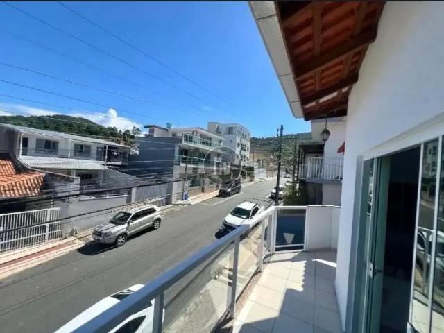 Casa / Sobrado para Venda em Balneário Camboriú/SC Nações 3 Quartos