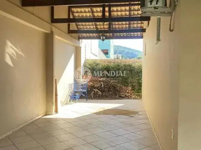 Casa / Sobrado para Venda em Balneário Camboriú/SC Nova Esperança 4 Quartos
