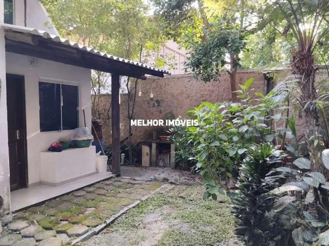 Casa / Sobrado para Venda em Balneário Camboriú/SC Praia do Estaleiro 2 Quartos
