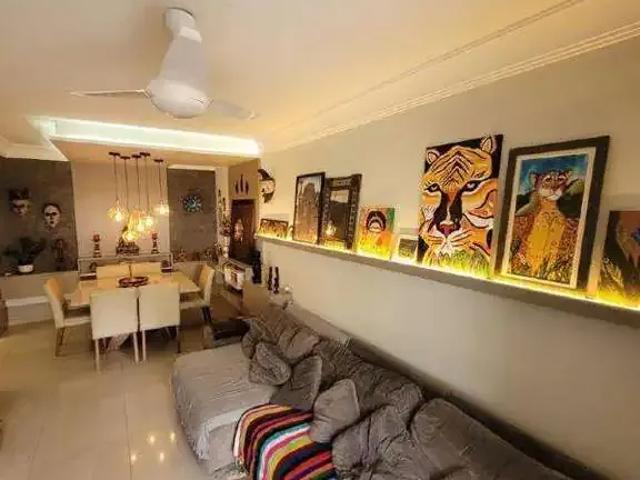 Casa / Sobrado para Venda em Balneário Camboriú/SC Praia dos Amores 3 Quartos
