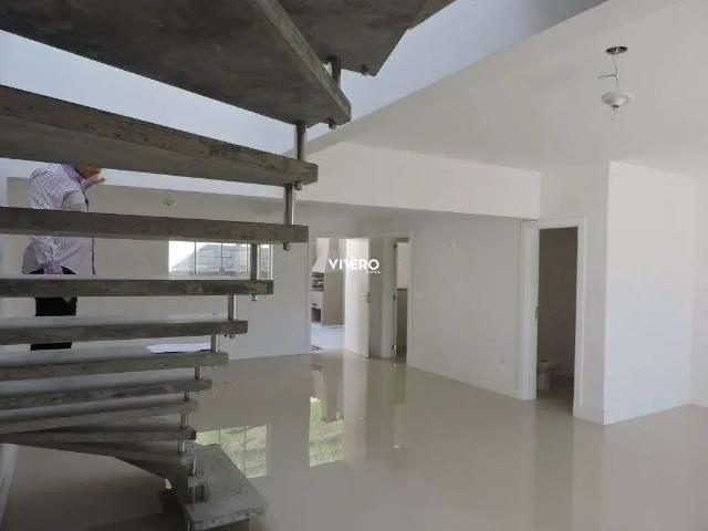 Casa / Sobrado para Venda em Balneário Camboriú/SC Praia dos Amores 3 Quartos