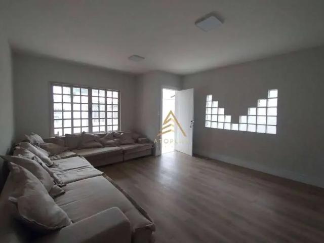 Casa / Sobrado para Venda em Balneário Camboriú/SC Praia dos Amores 3 Quartos