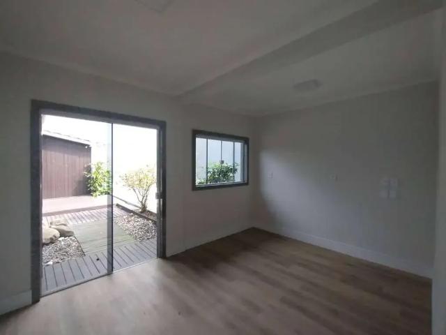 Casa / Sobrado para Venda em Balneário Camboriú/SC Praia dos Amores 3 Quartos