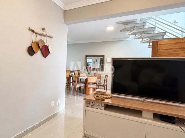 Casa / Sobrado para Venda em Balneário Camboriú/SC Praia dos Amores 3 Quartos