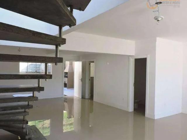 Casa / Sobrado para Venda em Balneário Camboriú/SC Praia dos Amores 3 Quartos