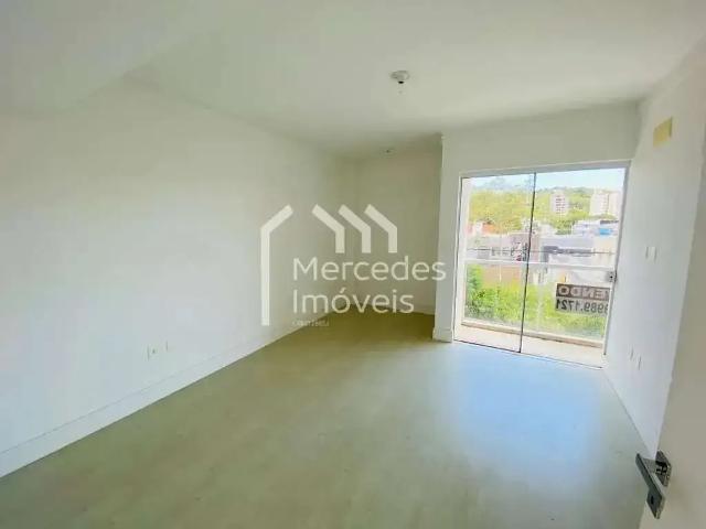 Casa / Sobrado para Venda em Balneário Camboriú/SC Praia dos Amores 3 Quartos