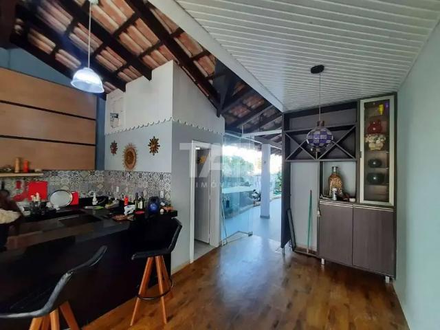 Casa / Sobrado para Venda em Balneário Camboriú/SC Praia dos Amores 5 Quartos