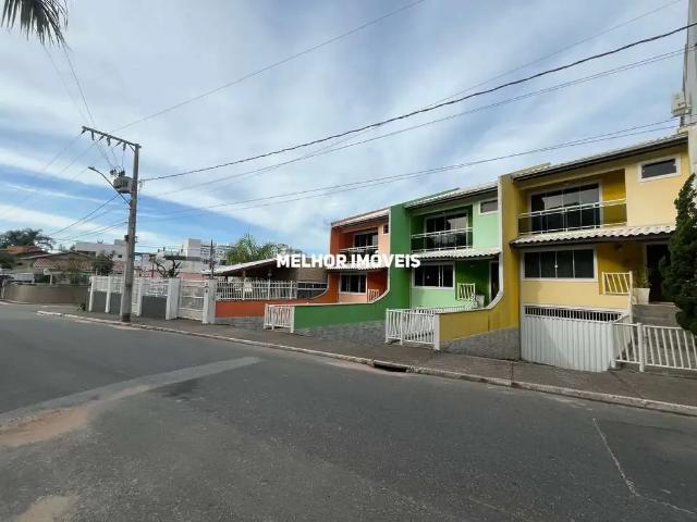 Casa / Sobrado para Venda em Balneário Camboriú/SC Praia dos Amores 6 Quartos