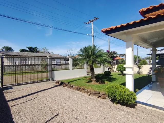 Casa / Sobrado para Venda em Balneário Arroio do Silva/SC Centro 2 Quartos