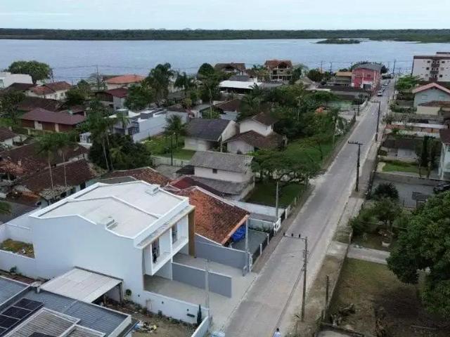 Casa / Sobrado para Venda em Balneário Barra do Sul/SC Costeira 3 Quartos