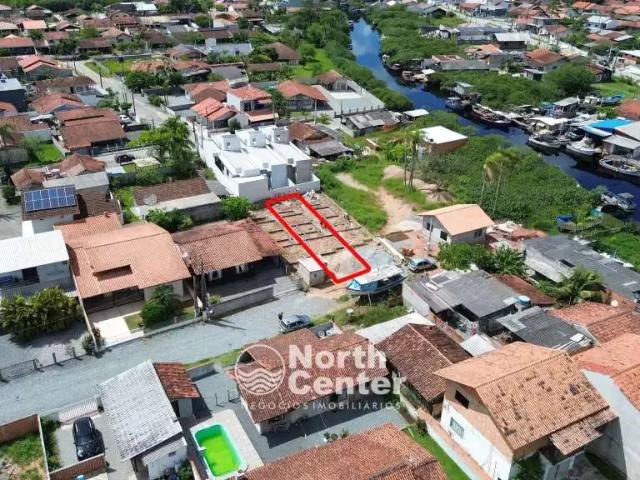 Casa / Sobrado para Venda em Balneário Barra do Sul/SC Costeira 2 Quartos