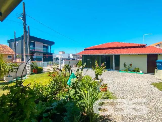 Casa / Sobrado para Venda em Balneário Barra do Sul/SC Costeira 2 Quartos