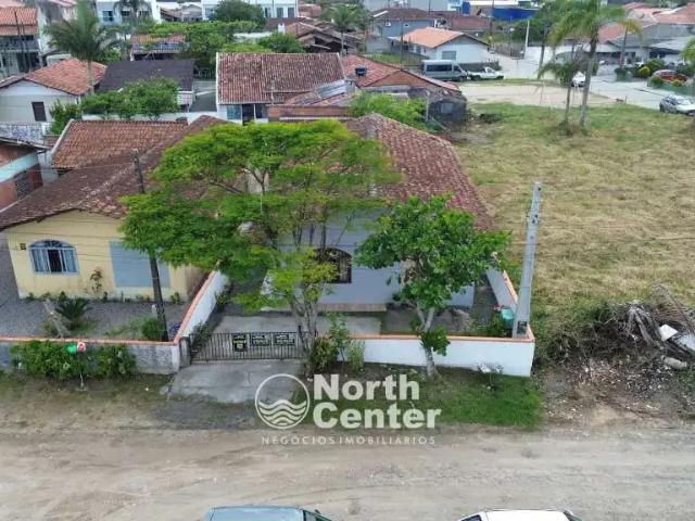 Casa / Sobrado para Venda em Balneário Barra do Sul/SC Costeira 5 Quartos