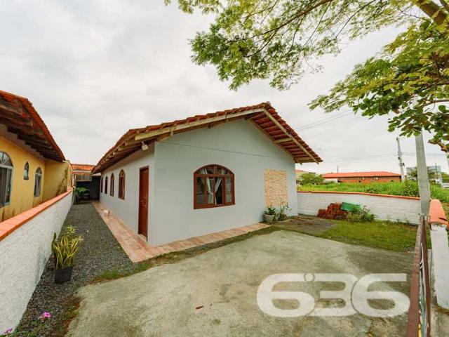 Casa / Sobrado para Venda em Balneário Barra do Sul/SC Costeira 5 Quartos