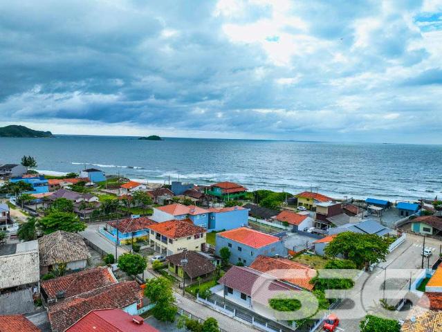 Casa / Sobrado para Venda em Balneário Barra do Sul/SC Centro 2 Quartos