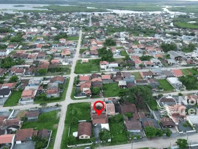 Casa / Sobrado para Venda em Balneário Barra do Sul/SC Centro 3 Quartos