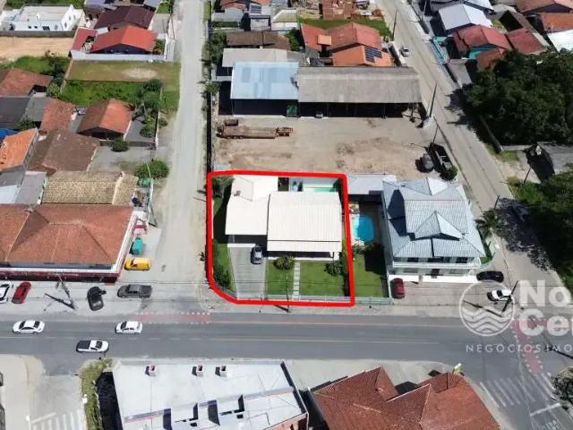 Casa / Sobrado para Venda em Balneário Barra do Sul/SC Centro 3 Quartos