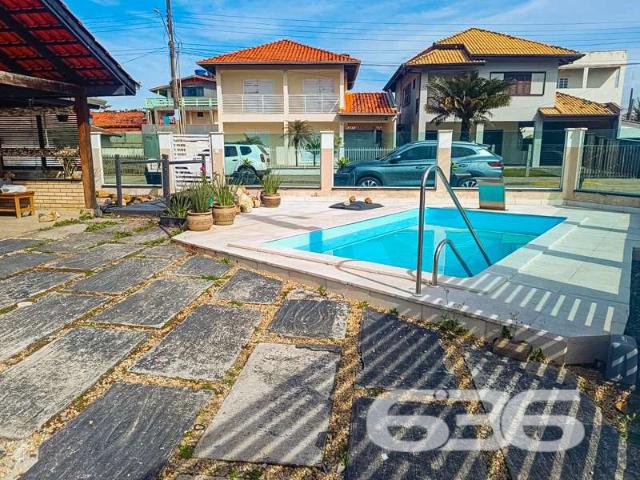 Casa / Sobrado para Venda em Balneário Barra do Sul/SC Centro 4 Quartos