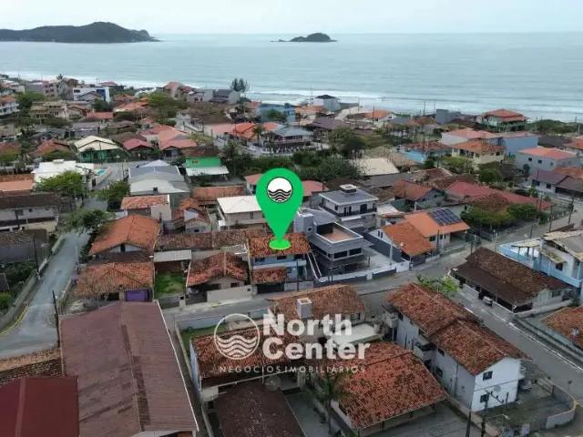 Casa / Sobrado para Venda em Balneário Barra do Sul/SC Centro 4 Quartos