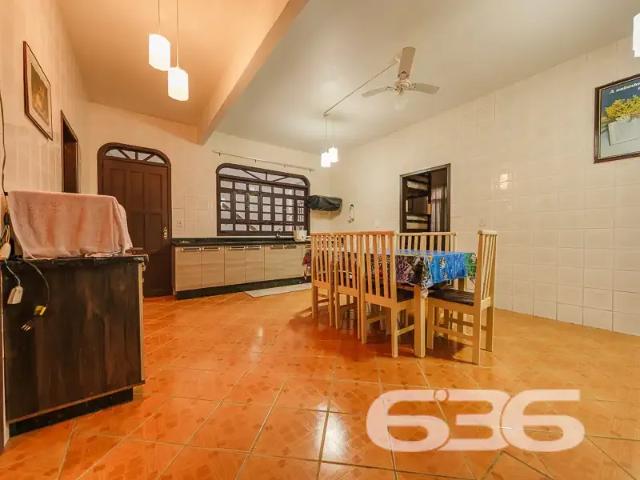 Casa / Sobrado para Venda em Balneário Barra do Sul/SC Centro 4 Quartos