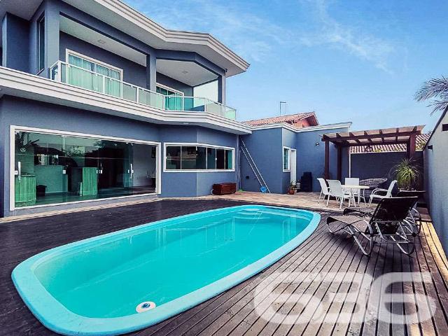 Casa / Sobrado para Venda em Balneário Barra do Sul/SC Centro 5 Quartos