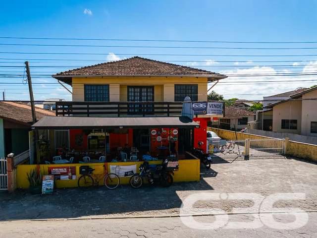 Casa / Sobrado para Venda em Balneário Barra do Sul/SC Centro 6 Quartos