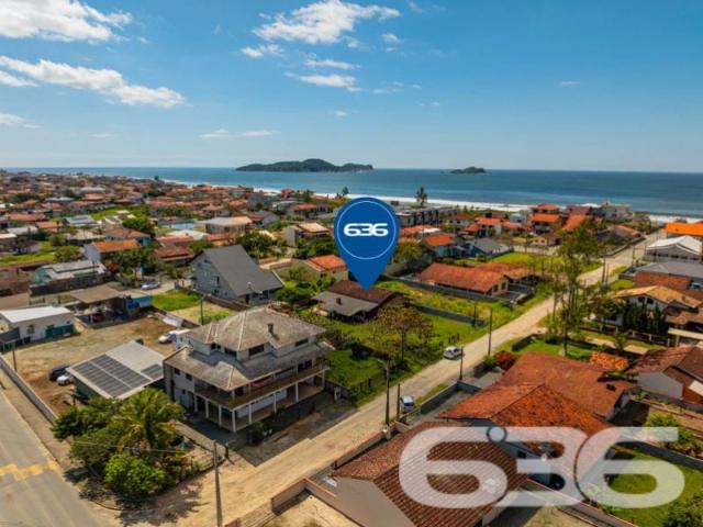 Casa / Sobrado para Venda em Balneário Barra do Sul/SC Salinas 4 Quartos