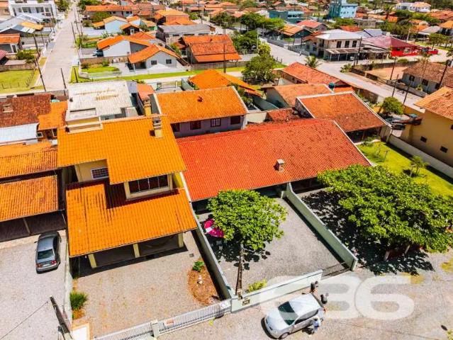 Casa / Sobrado para Venda em Balneário Barra do Sul/SC Salinas 9 Quartos