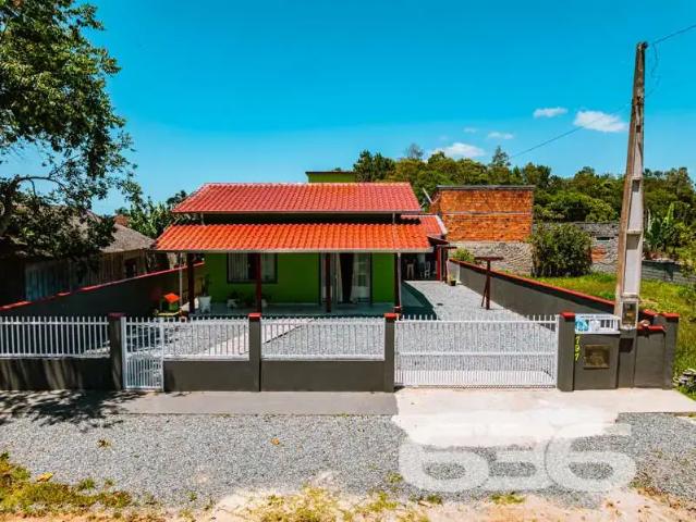 Casa / Sobrado para Venda em Balneário Barra do Sul/SC Salinas 3 Quartos